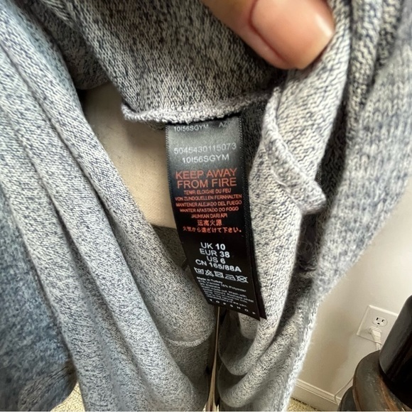 TopShop Long Sleeve Belted Sweater Dress. Gray Size 10 - Picture 10 of 10